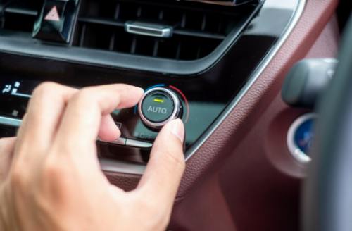 Comment résoudre les problèmes et diagnostiquer les problèmes avec l'évaporateur de climatisation de votre voiture